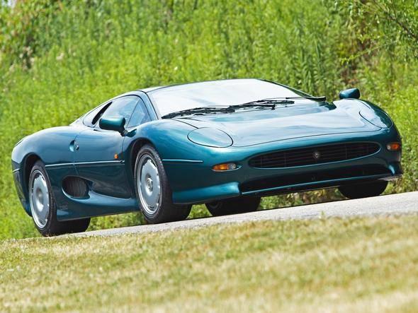 <p>17) JAGUAR XJ220</p>
<p>349 km/sa</p>