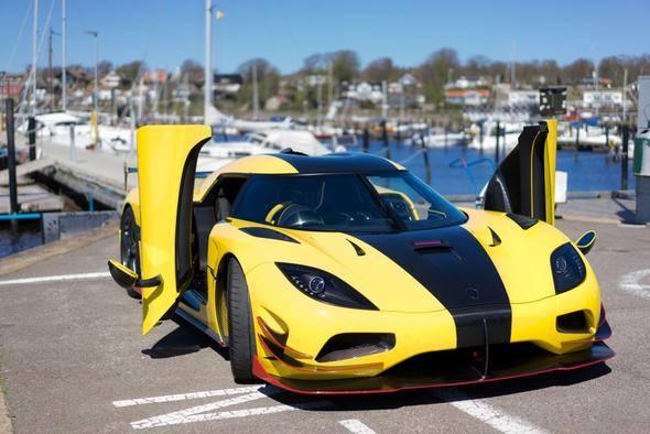 <p><br />
2) KOENIGSEGG AGERA RS</p>

<p>447 km/sa</p>
