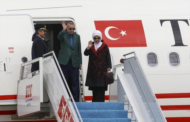 <p>Cumhurbaşkanı Erdoğan’ı Ankara Esenboğa Havaalanı’ndan TBMM Başkanı İsmail Kahraman ve Ankara protokolü uğurladı. </p>