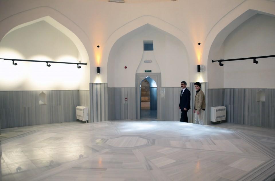 <p>Adana Kültür Varlıklarını Koruma Bölge Kurulu Müdürlüğünün kararı çerçevesinde, burası kültür, sanat ve sergi merkezi olarak kullanılacak. "</p>