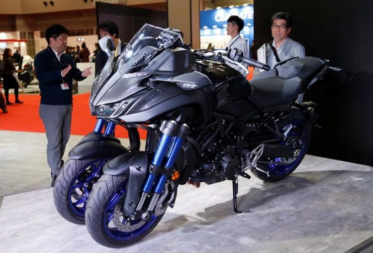<p>Yamaha Tokyo Otomobil Fuarı’nda görücüye çıkardığı yepyeni üç tekerlekli motosikletinin Türkiye fiyatı belli oldu.</p>
