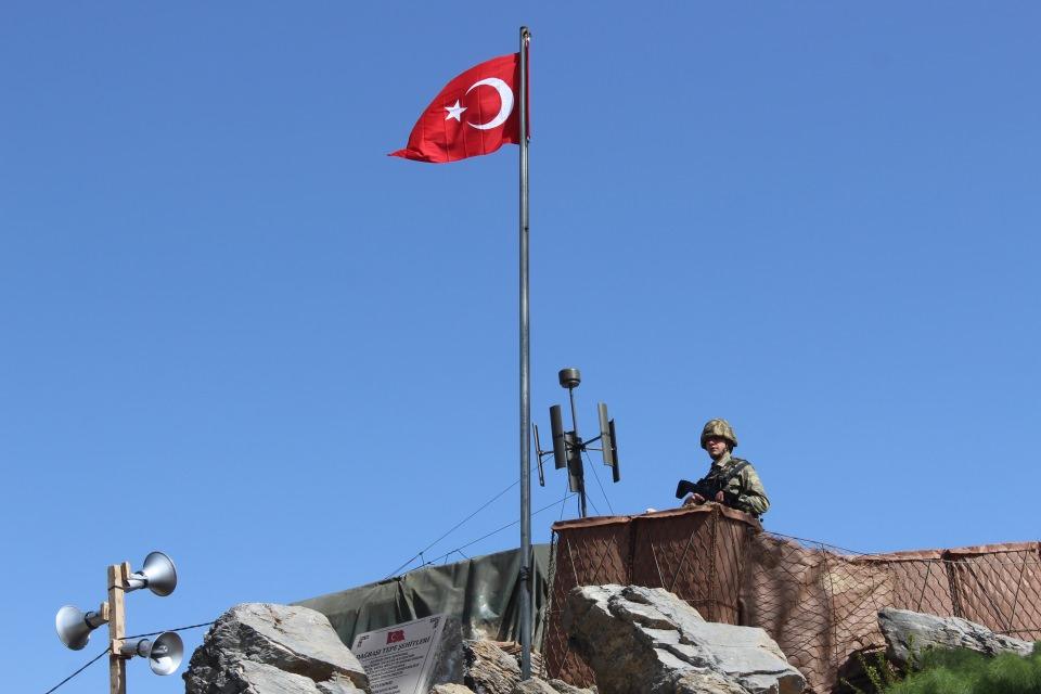 <p>Çukurca ilçesinin Irak sınırındaki Dağbaşı Tepe'de 30 Ağustos 2016 tarihinde başlatılan 'Şehit Sağlık Üstçavuş Mekan Şahin Operasyonu'yla Mehmetçik destan yazdı. </p>
<p> </p>
