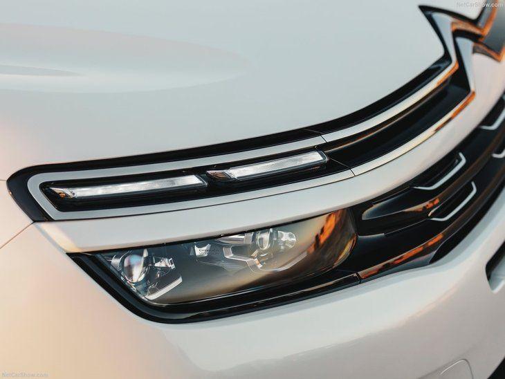 <p>Fransa’daki Rennes-La Janais tesisinde üretilen C5 Aircross, 2018 sonunda satışa sunulacak. 2019 sonunda sunulması planlanan Plug-in Hybrid (PHEV) versiyonu ise Citroen’in ilk Plug-in Hybrid modeli olacak. </p>
