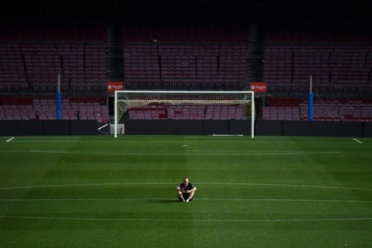 <p>Andres Iniesta, 129 kez forma giydiği İspanya Milli Takımı'nda ise 2 Avrupa ve bir Dünya Kupası şampiyonluğu elde etti.</p>
<p> </p>