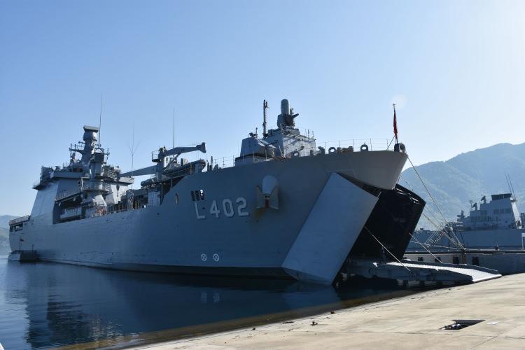 <p>Denizaltı kurtarma gemisi TCG Alemdar Deniz Kuvvetleri Komutanlığına teslim edildi.</p>
<p> </p>
