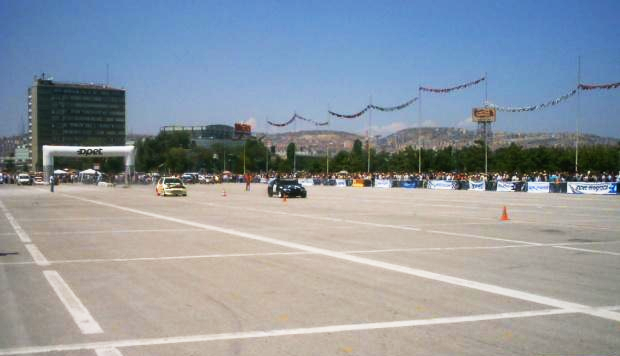 <p>Ankara hipodrom alanında ülkemizin her köşesinden eserlerin yer alacağı Türkiye Uygarlıklar Müzesi kurulacak.</p>

<p> </p>
