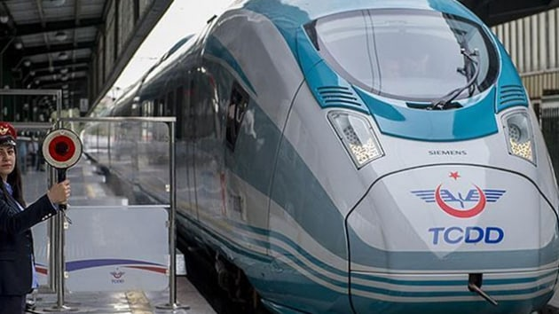 <p>Ankara, İstanbul, Eskişehir ve Konya’ya ilave olarak İzmir, Mersin, Sivas, Kayseri, Bursa da hızlı trenle tanıştmlacak.</p>