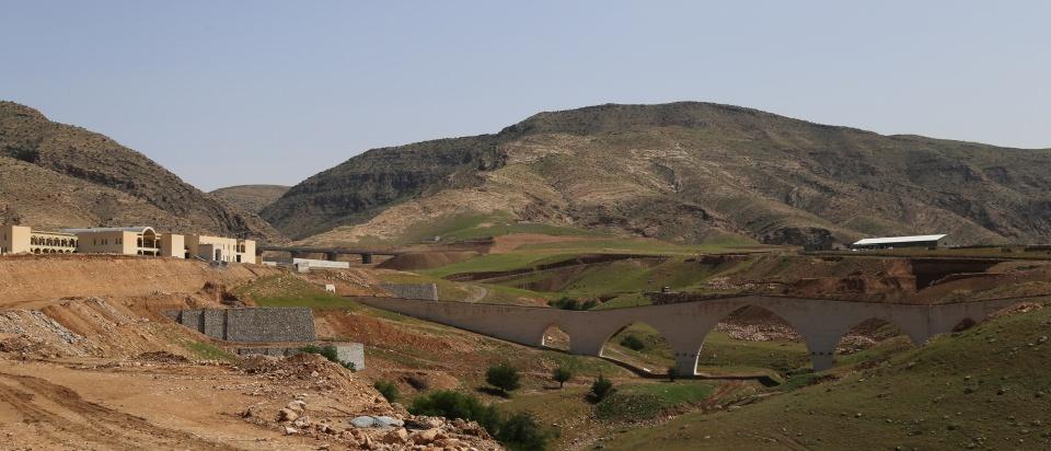 <p>Modern ve ferah evlerin kendilerini beklediğini aktaran Durğun, "Yeni yere taşınma süreci inşallah 4-5 ay içinde olacak. Yeni yapılan evler ferah evler olur inşallah. </p>