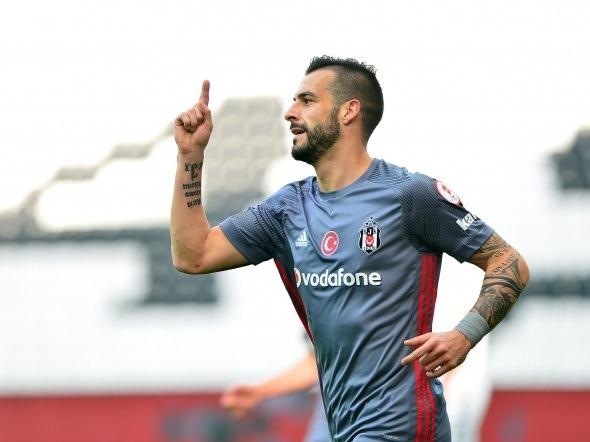 <p>Negredo</p>
