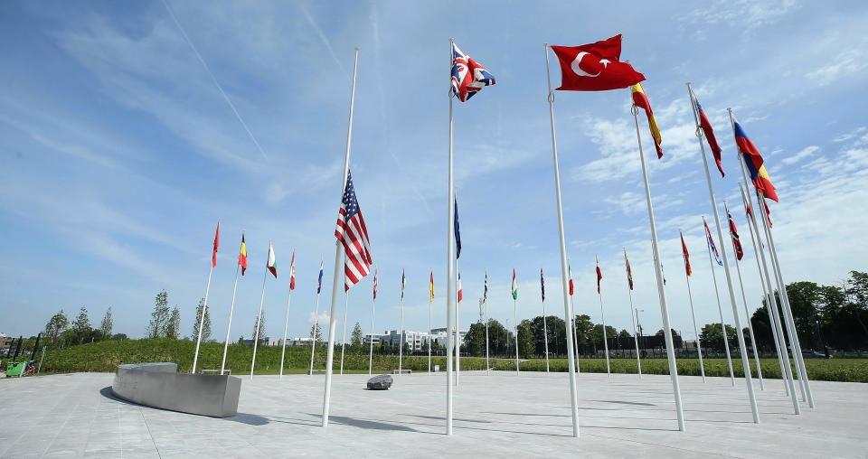 <p>NATO, Brüksel'de inşaatı 8 yıl süren ve geçen ay tam kapasiteyle faaliyete geçen yeni karargahının kapılarını Anadolu Ajansı'na (AA) açtı. </p>
