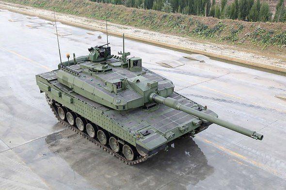 <p><em><strong>Y&Uuml;ZDE 100 MİLLİ TANK ALTAY</strong></em></p>

<p>Altay, T&uuml;rkiye'nin geliştirdiği 3+ nesil ana muharebe tankıdır. Şu anda detaylı tasarım aşamasında.</p>
