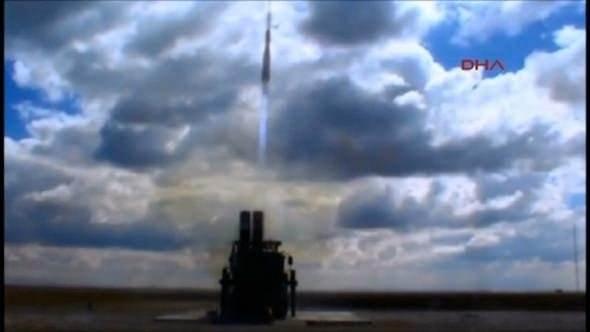 <p>Hisar F&uuml;zeleri; askeri &uuml;s, liman, tesis ve birliklerin hava tehditlerinden korunması amacı ile sabit ve d&ouml;ner kanatlı u&ccedil;aklara, seyir f&uuml;zelerine, havadan karaya atılan f&uuml;zelere ve insansız hava ara&ccedil;larına karşı HİSAR-A 10 +km, HİSAR-O 16 +km menzil aralıklarında kullanılan hava savunma f&uuml;zeleridir.</p>

<p>&nbsp;</p>
