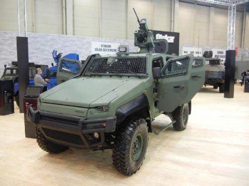 <p><em><strong>URAL</strong></em></p>

<p>Otokar firmasının &uuml;rettiği bir diğer zırhlı personel taşıyıcı ise Otokal Ural.</p>
