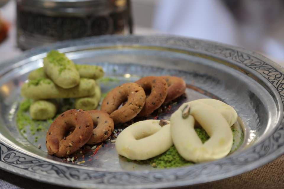 <p>Sade, fıstıklı ve köy kahkesi</p>