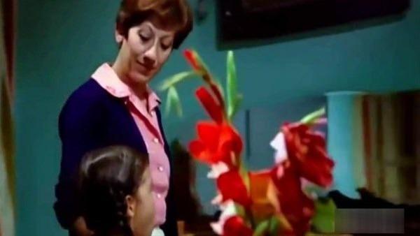 <p>İşte yıllar önce çekilen o filmdeki hata...</p>

<p> </p>
