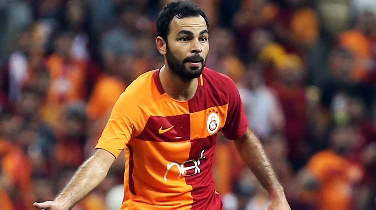 <p>Selçuk İnan'ın önüne bir 10 numara.</p>

<p> </p>

<p>İşte Galatasaraylıları heyecanlandıran o yıldız...</p>

