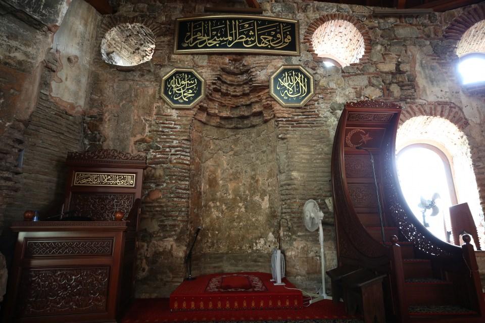 <p><strong>Duvar resminin serbest bırakıldığı toplantının yapıldığı kilise</strong></p>

<p>Tarihi kaynaklara göre yaklaşık 850 yıl kilise olarak açık kalan yapı, Hristiyanlıkla ilgili önemli kararların alındığı bir yer olarak biliniyor. </p>
