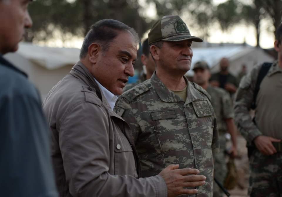 <p>2. Ordu Komutanı Korgeneral İsmail Metin Temel, Zeytin Dalı Harekatı sırasında terörden arındırılan Burseya Dağı'nda askerlerle birlikte orucunu açtı.</p>

<p> </p>
