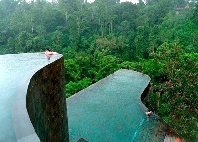 <p><strong>Bali'nin Asma Bahçesi </strong></p>

<p>Endonezya'nın Bali adasında bulunan havuz, yeşilin her tonunun hakim olduğu bir doğada bulunuyor. Sıradışı tasarımıyla da dikkat çeken havuzda yüzerken, doğal hayatın bir parçası olan hayvanları da görebilirsiniz. </p>
