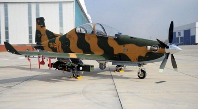 <div><strong>HÜRKUŞ GÜN SAYIYOR</strong></div>
<div> </div>
<div>İlk yerli temel eğitim uçağı Hürkuş, silahlı versiyonuyla terörle mücadelede görev üstlenmek için gün sayıyor.</div>