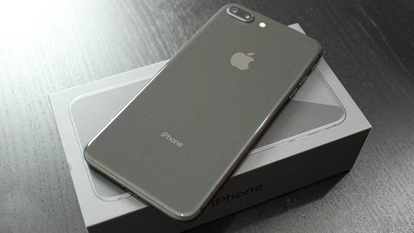 <p>iPhone 8 Plus </p>

<p>8 milyon sattı</p>
