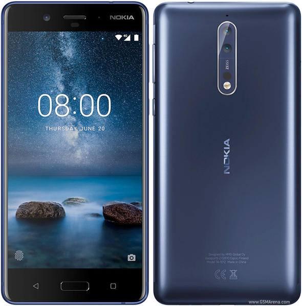<p>Nokia 8 </p>
<p>Ön kamera: 13 MP<br />
Arka kamera: Her biri 13 MP çift kamera</p>