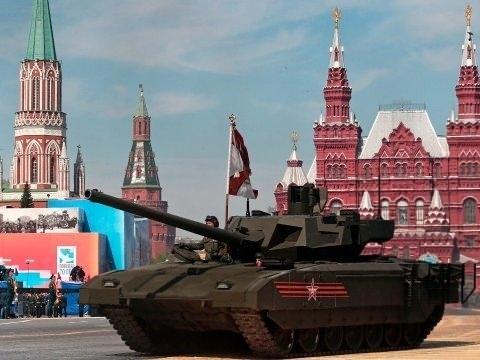 <p>Tank sahip olduğu anti füze özelliği sayesinde Batılı uzmanlar tarafından en iyi korunan modellerden biri olarak gösteriliyor.</p>