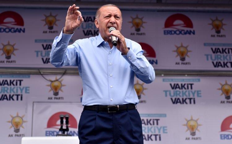 <p>İşte Erdoğan'ın son gün mitinglerinden geriye kalan kareler...</p>
