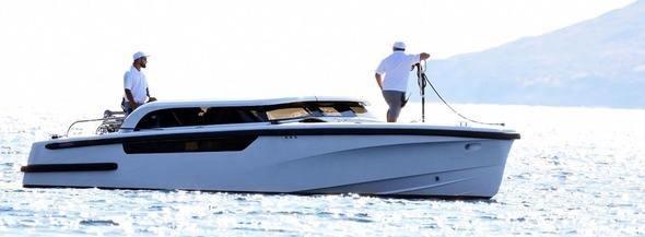 <p>&Uuml;&ccedil; saat restoranda kalan İbragimov'un &ccedil;ok neşeli olduğu g&ouml;r&uuml;ld&uuml;.</p>
