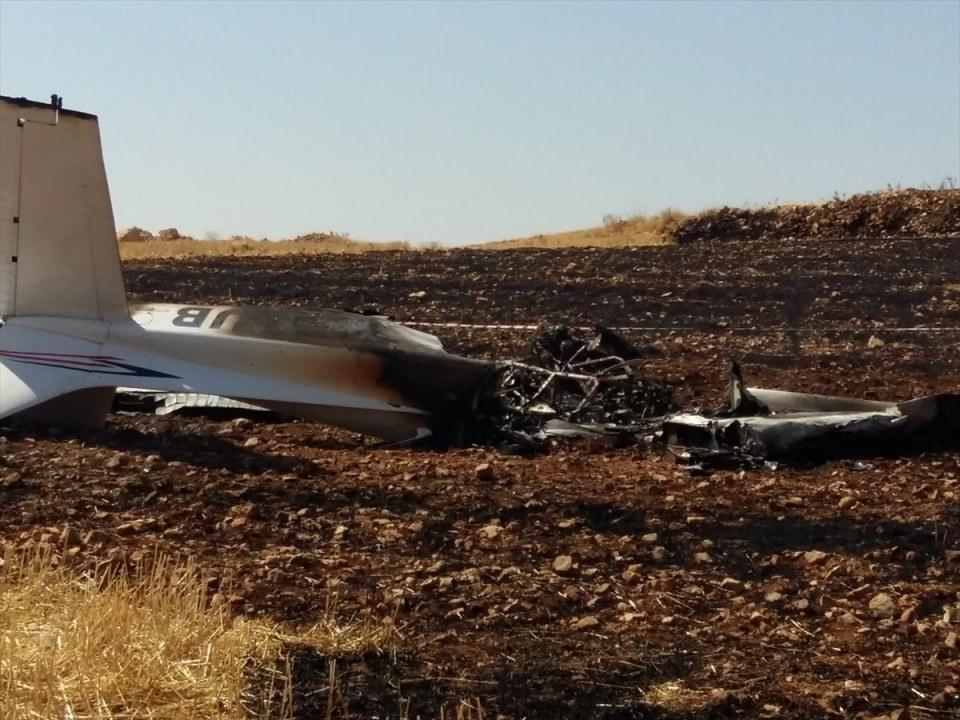 <p>İhbar üzerine bölgeye çok sayıda itfaiye, sağlık ve kurtarma ekibi sevk edildi. </p>