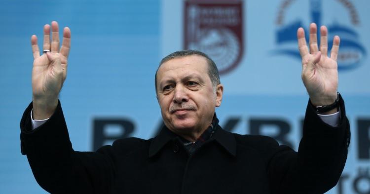 <p>Küresel koşullar sertleşirken, “lafını esirgemeyen müdanasız lider Erdoğan” bazen karşıtlarına bile güven verdi.</p>
<p> </p>
