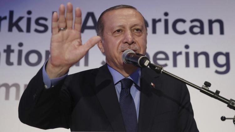 <p>Parti, oy oranını yüzde 42’ye yükselterek İstanbul, Ankara ve Adana gibi önemli şehirlerde belediye başkanlıklarını kazandı.</p>

<p> </p>

