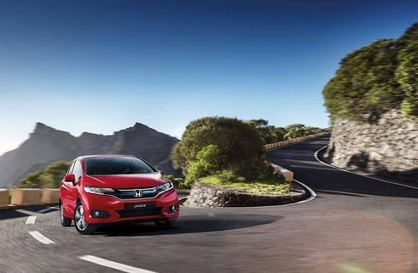 <p>Jazz 1.3L Dream Otomatik - Benzin - 90.450 TL<br />
<br />
Şehir içi (L/100 km) 5,4<br />
<br />
Şehir dışı (L/100 km) 4,2<br />
<br />
Ortalama (L/100 km) 4,7</p>

