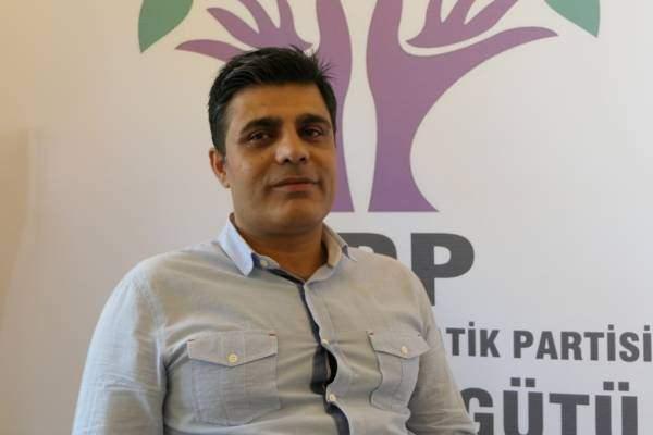 <p><span style="color:#FFFF00"><strong>HAKKARİ</strong></span></p>

<p><strong><span style="color:#FFFF00">HDP</span> </strong>Özgür Zeydanoğlu</p>
