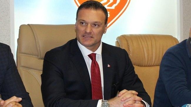 <p><span style="color:#FFFF00"><strong>İZMİR 2. Bölge</strong></span></p>

<p><span style="color:#FFFF00"><strong>AK PARTİ </strong></span>Fehmi Alpay Özalan</p>
