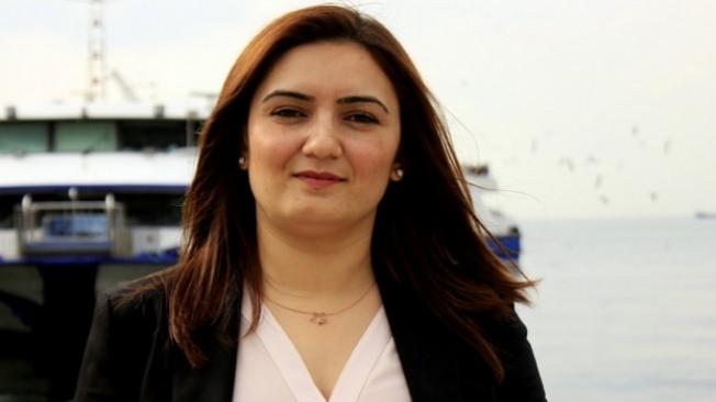 <p><span style="color:#FFFF00"><strong>İZMİR 2. Bölge</strong></span></p>

<p><strong><span style="color:#FFFF00">CHP</span> </strong>Sevda Erdan Kılıç</p>
