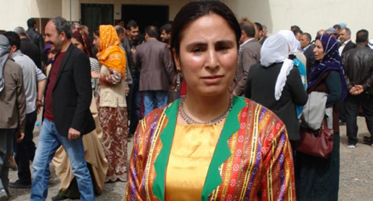 <p><span style="color:#FFFF00"><strong>ŞANLIURFA</strong></span></p>

<p><strong><span style="color:#FFFF00">HDP</span> </strong>Ayşe Sürücü</p>
