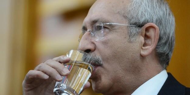 <p>Bu seçimin tek kaybedeni vardır, AK Parti.<br />
 <br />
<em><strong>Kenan Kıran / Sabah</strong></em></p>
