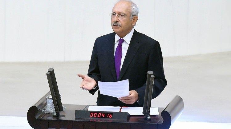 <p>AK Parti yüzde 49.5, CHP yüzde 25.3 oy aldı.</p>
<p> </p>
