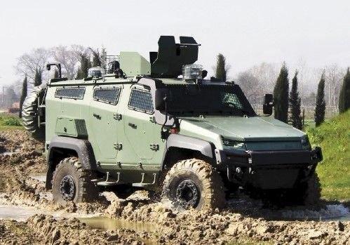 <p><strong>URAL</strong><br />
<br />
Otokar firmasının ürettiği bir diğer zırhlı personel taşıyıcı ise Otokal Ural. Tamamı zırh sacından üretilmiş personel kabini ile farklı tehditlere karşı sağladığı üst seviye personel korumasına ilave olarak; geniş iç hacmi ve koltuk ara mesafeleri, ergonomik tam boy koltukları, süspansiyonu ve sınıfındaki en büyük lastik ebadı sayesinde personel konforunu da en üst seviyede tutuyor.</p>
<p> </p>