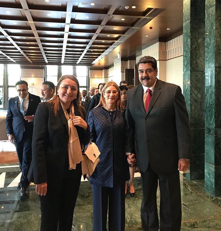 <p>Cumhurbaşkanlığı Başdanışmanı Saadet Oruç ve Venezuella Devlet Başkanı Nicolas Maduro</p>
