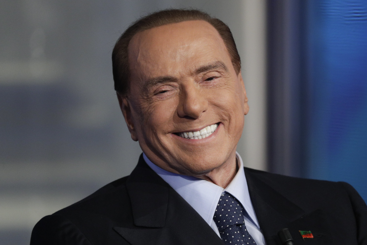 <p>Eski İtalya Başbakanı Silvio Berlusconi</p>
