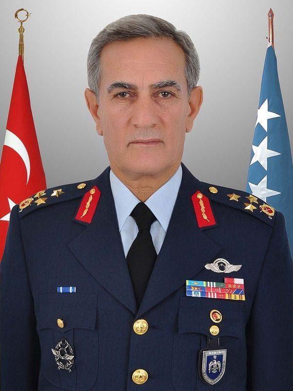 <p>Eski Hava Kuvvetleri Komutanlığı Orgeneral Akın Öztürk darbe girişimi nedeniyle tutuklandı.</p>
