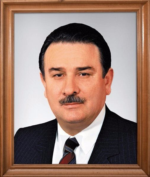 <p>Yıldırım Akbulut 24 Aralık 1987-9 Kasım 1989/20 Mayıs 1999-30 Eylül 2000</p>
