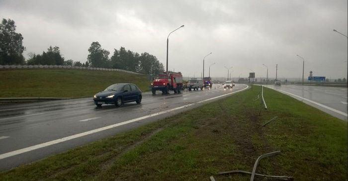 <p>Beyaz Rusya Cumhuriyeti'nin başkenti Minsk'te objektiflere yansıyan korkunç bir kaza...</p>
