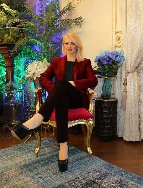 <p>CANAN KÜTAHNECİOĞLU 31 yıldan bu yana Adnan Oktar’ın arkadaş grubu içerisinde yer almaktadır</p>
