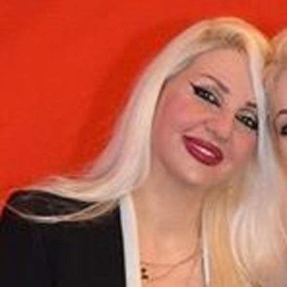 <p>Yeliz SUCU</p>

<p>Kod ismi: Yellow. Dragos ismi verilen örgüt merkezinde Adnan Oktar ile beraber kalır. Merve Büyükbayrak ile beraber örgütün Adnan Oktar ile haberleşmesinde kilit roldedir. Yönetici bacıdır.<br />
<br />
Hukuk ve para akışı dahil olmak üzere her türlü konuyu Merve Büyükbayrak ile beraber yürütür ve takip eder. Dijital ortama şifreli dosyalar içerisinde çok fazla bilgi yükler. Örgütten ayrılanlara karşı yürütülen iftira ve itibarsızlatırma kampanyasının yürütme kısmını takip eder. Örgütteki hücre sisteminin dışında olan ve her bilgiyi bilen 5 kişiden biridir.</p>
