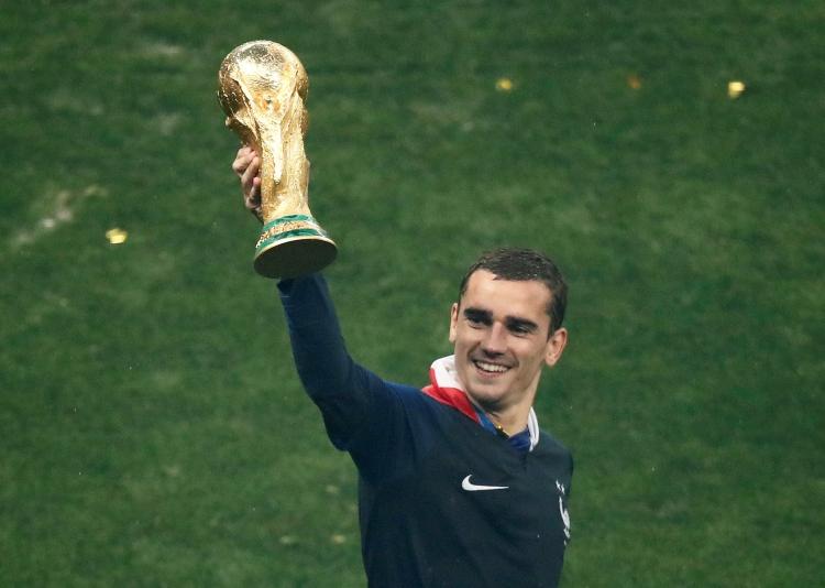 <p>Antoine Griezmann - Baba Alman, anne Portekizli</p>
