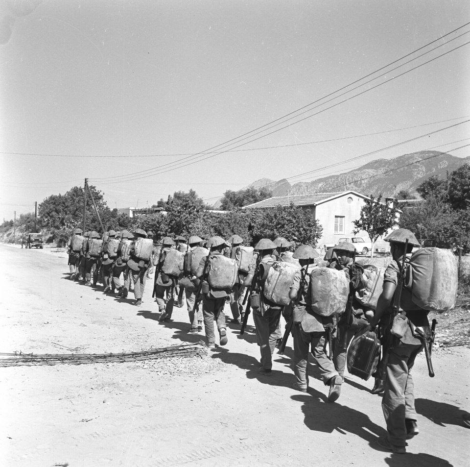 <p>16 Ağustos 1974'de Girne Limanı'nda Türk askerlerinin taarruzu. </p>