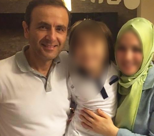 <p>İbrahim ÖZÇELİK</p>
<p>Kod adı: Çelikçi. Adnan Oktar'ın talimatıyla piyasayı yüklü miktarda dolandırarak payarı örgüte aktarmıştır. Silahlı örgüt üyesidir.</p>